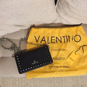 Mario Valentino Black Crossbody 🖤✨